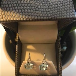 18 k white gold earrings with natural aquamarine